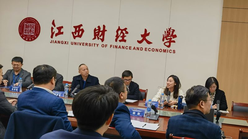目前市场上营业执照代办服务主要有以下几种类型：